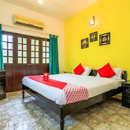 Oyo 13311 The White Feather Hotel Mandrem Ngoại thất bức ảnh