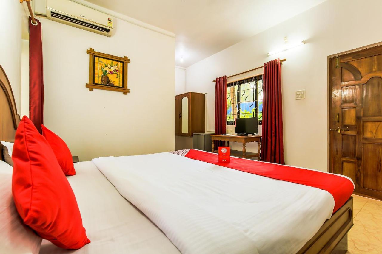 Oyo 13311 The White Feather Hotel Mandrem Ngoại thất bức ảnh