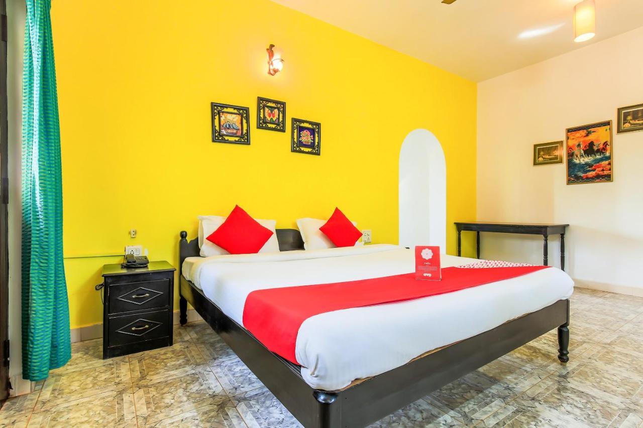 Oyo 13311 The White Feather Hotel Mandrem Ngoại thất bức ảnh