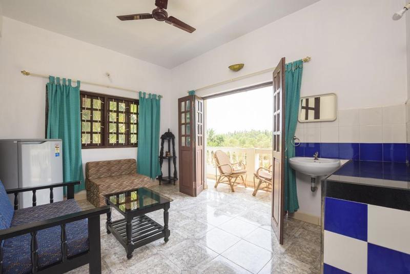 Oyo 13311 The White Feather Hotel Mandrem Ngoại thất bức ảnh